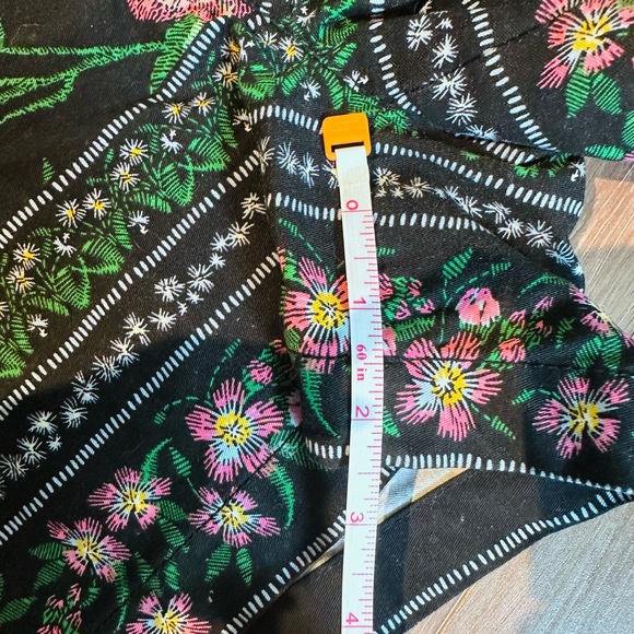 Old Navy Black and Pink Bermuda Shorts with Floral Patterns - Picture 11 of 11